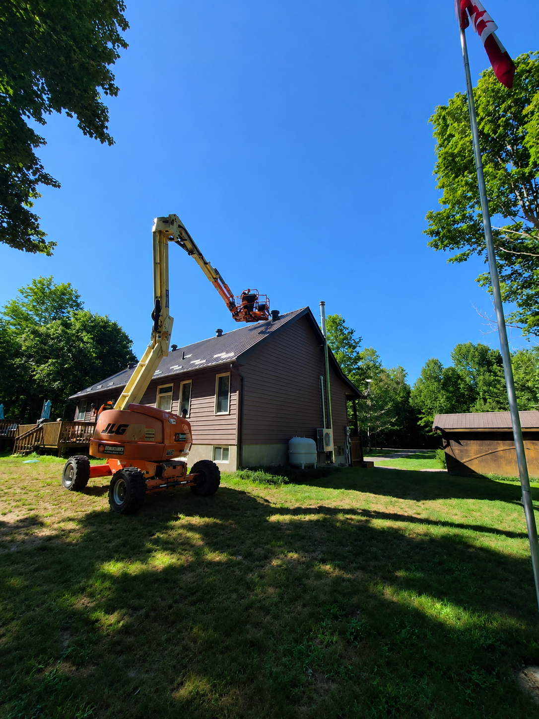 Central Ontario Extermination & Pest Control Aerial Lift Services